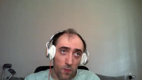 Snapshot of bentish chatting on 15, 6, 2026 bentish online show from 15, 6, 2026