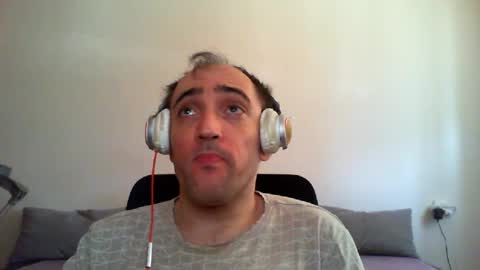 Snapshot of bentish chatting on 22, 6, 2026 bentish online show from 22, 6, 2026