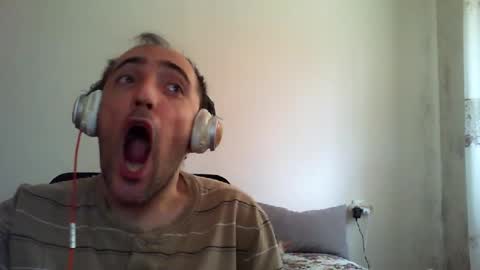 Snapshot of bentish chatting on 25, 6, 2026 bentish online show from 25, 6, 2026