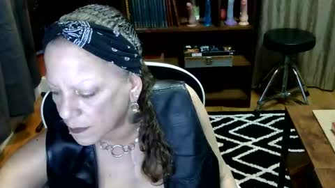 Snapshot of bentmountain chatting on 23, 3, 2026 DeniseDavid online show from 23, 3, 2026