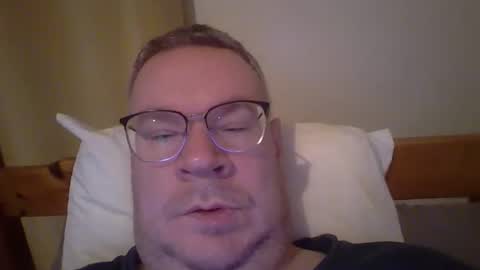 SimonJones2000 online show from 10, 4, 2026