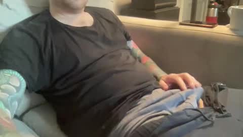 Nate Higgers online show from 17, 10, 2025