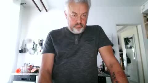 Snapshot of berg_boy chatting on 21, 9, 2025 Martin online show from 21, 9, 2025