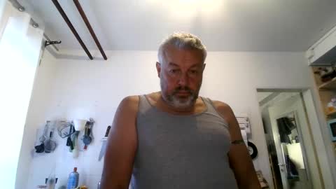 Snapshot of berg_boy chatting on 26, 9, 2025 Martin online show from 26, 9, 2025
