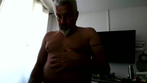 Snapshot of berg_boy chatting on 22, 6, 2026 Martin online show from 22, 6, 2026