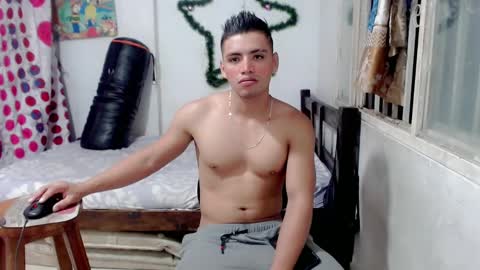 Snapshot of bergon30 chatting on 4, 1, 2025 Bergon77 online show from 4, 1, 2025