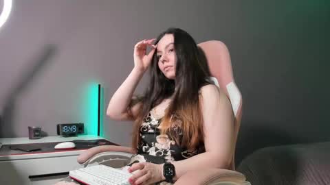 Snapshot of beriesniks chatting on 22, 2, 2025 BeriesNiks online show from 22, 2, 2025