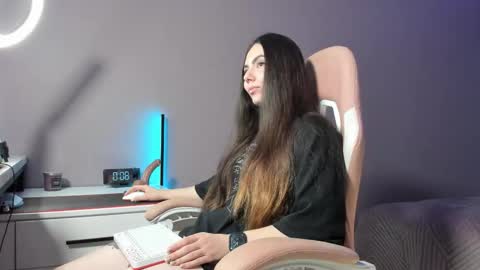 Snapshot of beriesniks chatting on 30, 9, 2025 BeriesNiks online show from 30, 9, 2025