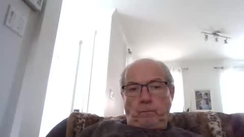 bernard1102 online show from 8, 1, 2025