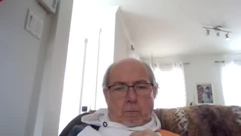 bernard1102 online show from 10, 1, 2025