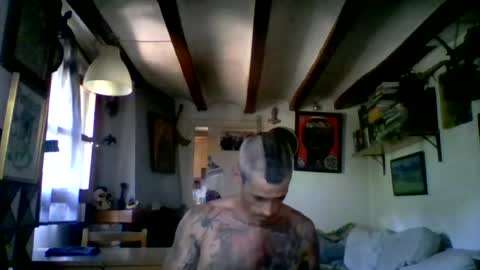 bernichaos77 online show from 19, 7, 2026
