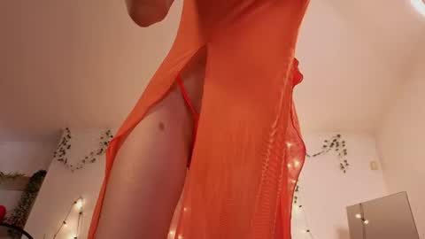 Snapshot of berrryjelly chatting on 29, 6, 2026 Hi Im NikaComing back online on Monday 3 online show from 29, 6, 2026