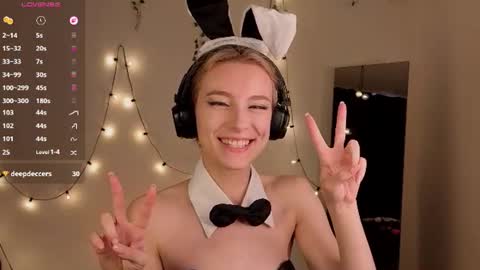 Snapshot of berrryjelly chatting on 30, 6, 2026 Hi Im NikaComing back online on Monday 3 online show from 30, 6, 2026