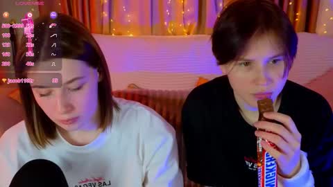 Snapshot of berry_assortment chatting on 19, 12, 2025 Your sweet Tara and Eva online show from 19, 12, 2025