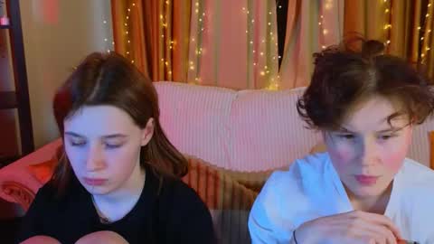 Snapshot of berry_assortment chatting on 22, 12, 2025 Your sweet Tara and Eva online show from 22, 12, 2025