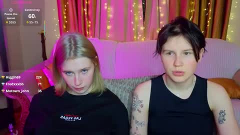 Snapshot of berry_assortment chatting on 5, 1, 2026 Your sweet Tara and Eva online show from 5, 1, 2026