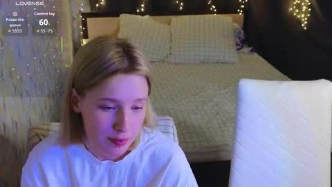 Snapshot of berry_assortment chatting on 26, 3, 2026 Your sweet Tara and Eva online show from 26, 3, 2026