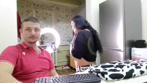 Snapshot of best_ass2000 chatting on 27, 11, 2025 best_ass2000 online show from 27, 11, 2025