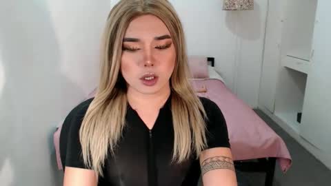 bestgirljulia online show from 9, 9, 2025