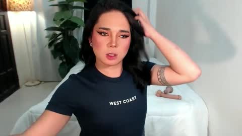 bestgirljulia online show from 2, 2, 2026