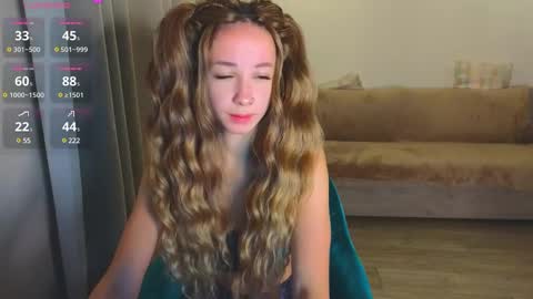 Snapshot of bestie_baby chatting on 23, 2, 2025 Emely online show from 23, 2, 2025