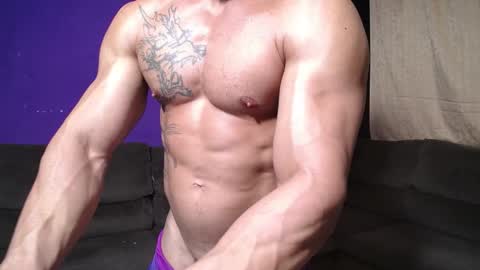 Snapshot of bestmuscle chatting on 17, 2, 2025 bestmuscle online show from 17, 2, 2025