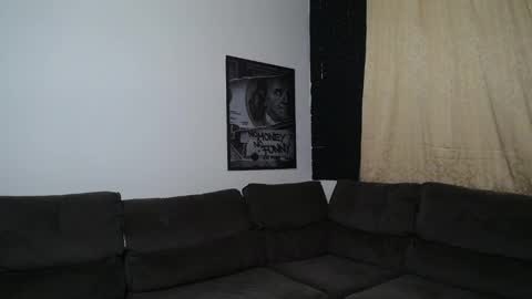 Snapshot of bestmuscle chatting on 6, 10, 2025 bestmuscle online show from 6, 10, 2025