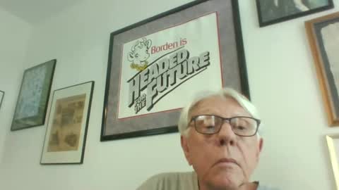 Snapshot of bestshot1951 chatting on 9, 9, 2025 bestshot1951 online show from 9, 9, 2025