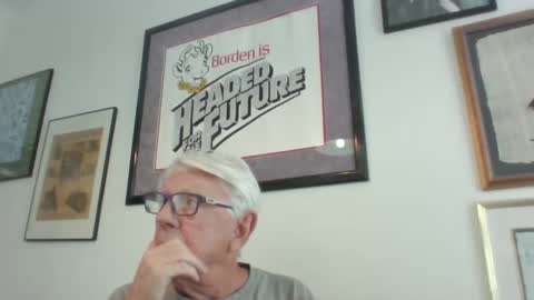 Snapshot of bestshot1951 chatting on 29, 9, 2025 bestshot1951 online show from 29, 9, 2025