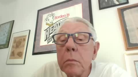 Snapshot of bestshot1951 chatting on 27, 10, 2025 bestshot1951 online show from 27, 10, 2025