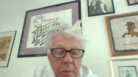 Snapshot of bestshot1951 chatting on 8, 4, 2026 bestshot1951 online show from 8, 4, 2026
