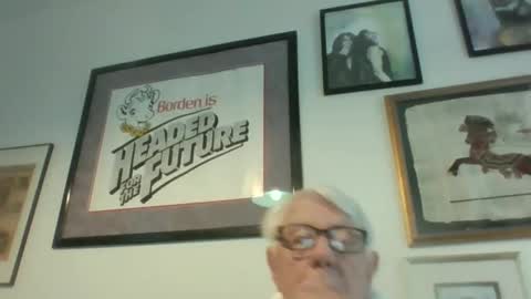 Snapshot of bestshot1951 chatting on 28, 4, 2026 bestshot1951 online show from 28, 4, 2026