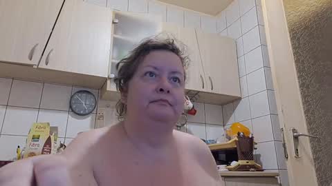 Snapshot of bethnorth chatting on 22, 9, 2025 bethnorth online show from 22, 9, 2025