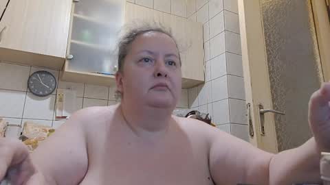 Snapshot of bethnorth chatting on 10, 4, 2026 bethnorth online show from 10, 4, 2026