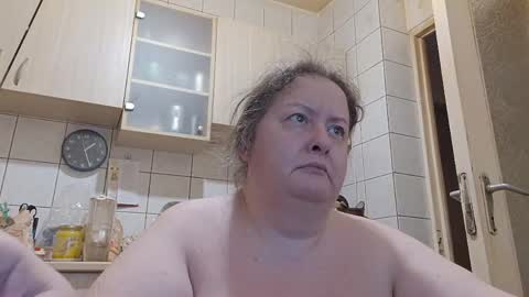 Snapshot of bethnorth chatting on 11, 4, 2026 bethnorth online show from 11, 4, 2026