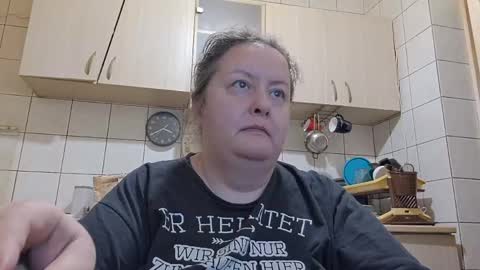 Snapshot of bethnorth chatting on 15, 4, 2026 bethnorth online show from 15, 4, 2026