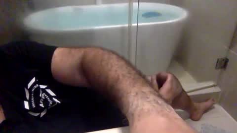 Virtual Gentleman online show from 1, 2, 2025