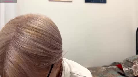 BlondeReka ITS MY 1st DAY HERE online show from 18, 11, 2025