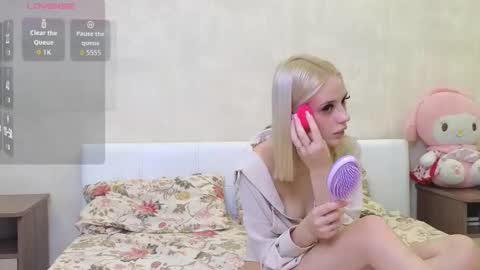 Snapshot of betty_blame chatting on 24, 9, 2025 Betty and Oscar online show from 24, 9, 2025