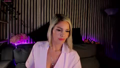 Snapshot of betty_brock chatting on 16, 6, 2026 Betty online show from 16, 6, 2026