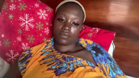 Snapshot of betty_fire_ chatting on 26, 12, 2024 Adah online show from 26, 12, 2024