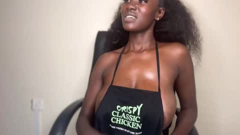 Snapshot of betty_fire_ chatting on 4, 2, 2025 Adah online show from 4, 2, 2025