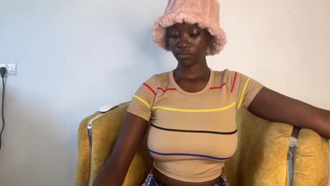 Snapshot of betty_fire_ chatting on 10, 11, 2025 Adah online show from 10, 11, 2025