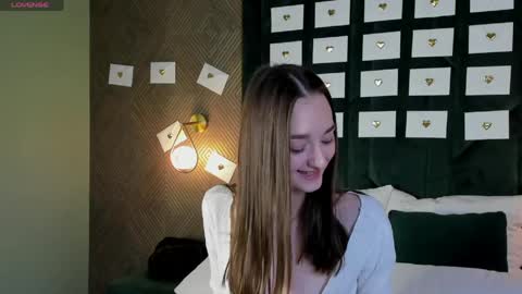 Snapshot of betty_watts chatting on 7, 6, 2026 Kelly online show from 7, 6, 2026