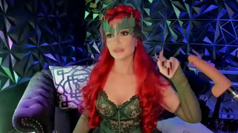 NatashaxoBangs online show from 1, 11, 2025