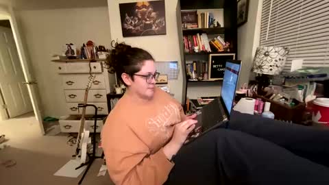 Snapshot of bettycake666 chatting on 12, 12, 2024 Betty Cake online show from 12, 12, 2024