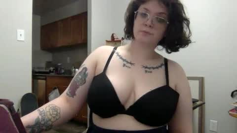 Snapshot of bettycake666 chatting on 24, 10, 2025 Betty Cake online show from 24, 10, 2025