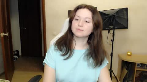 Snapshot of bettystar_ chatting on 21, 10, 2025 Betty online show from 21, 10, 2025