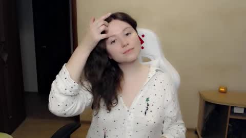 Snapshot of bettystar_ chatting on 13, 11, 2025 Betty online show from 13, 11, 2025