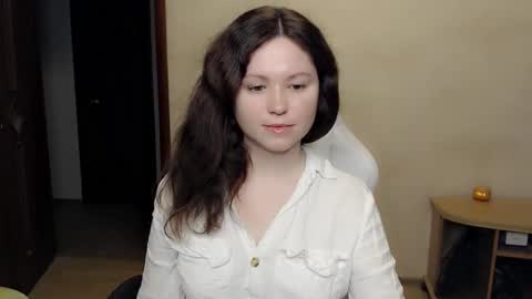 Snapshot of bettystar_ chatting on 14, 11, 2025 Betty online show from 14, 11, 2025